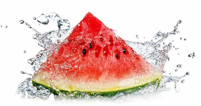 Watermelon is a sweet berry, ideal for dieting